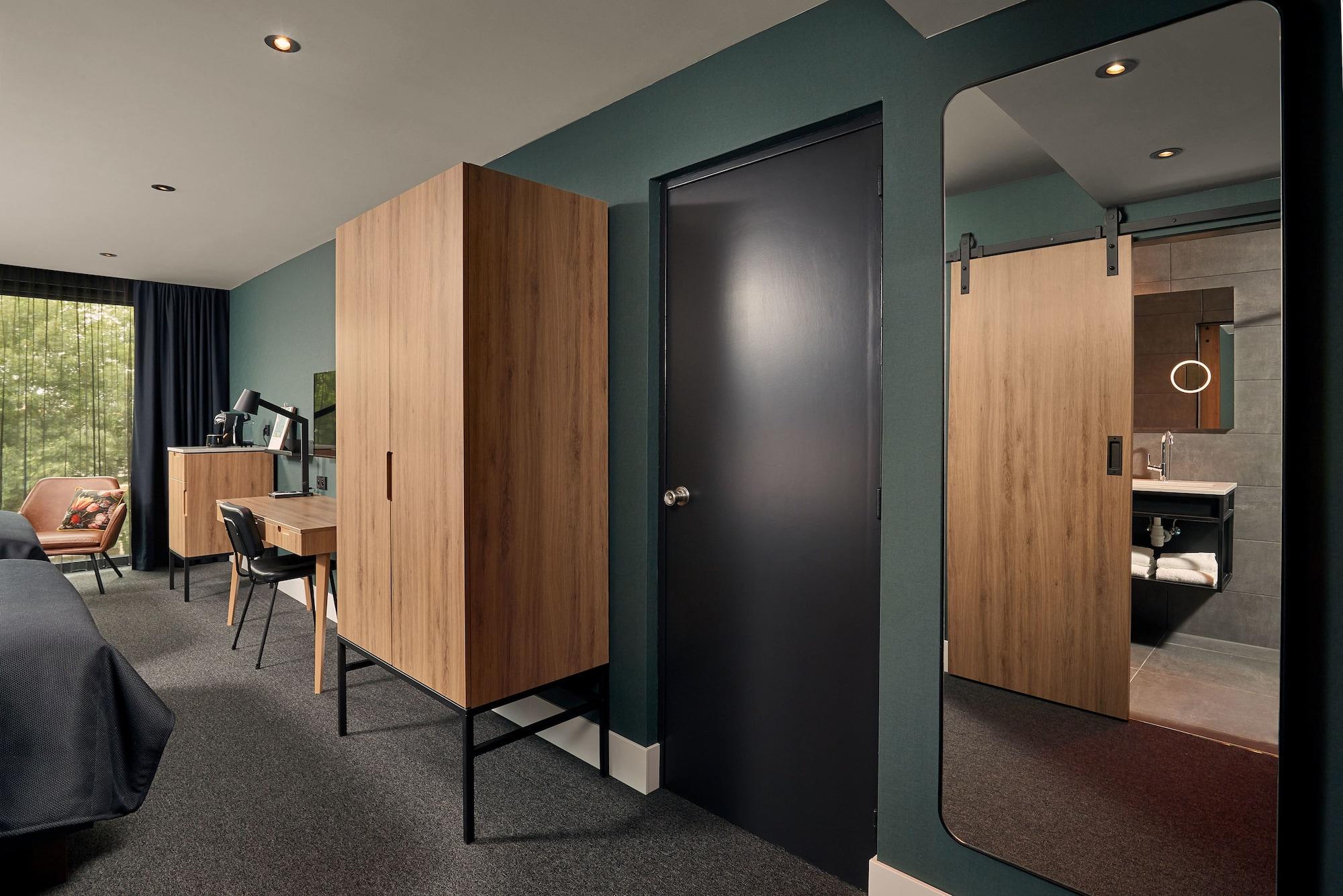 Der Valk Hotel 4*