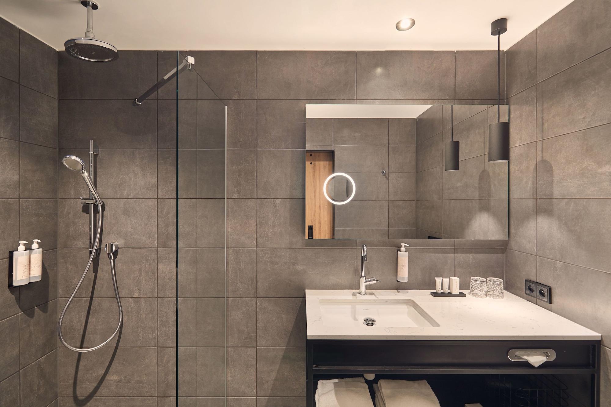 Der Valk Hotel 4*